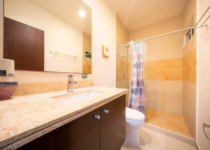 Modern 2 Bedroom With Pool, Bbq & Gym - Solana At Sabbia
