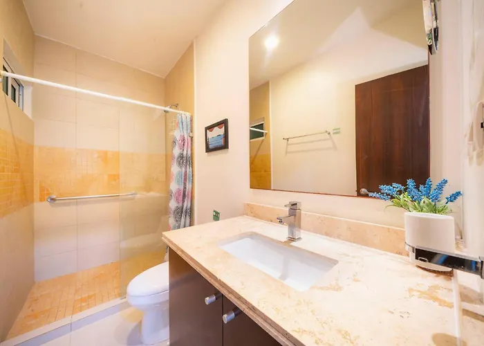 Modern 2 Bedroom With Pool, Bbq & Gym - Solana At Sabbia